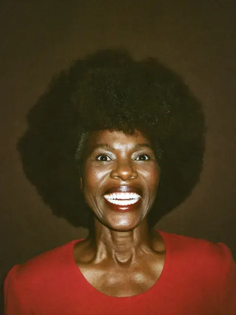 Retrato de Rosa Holofote, A Rainha do Palco, personagem do Joken Rush